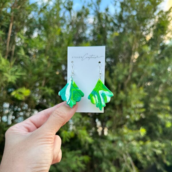 Jade Shimmer Diamond Flower