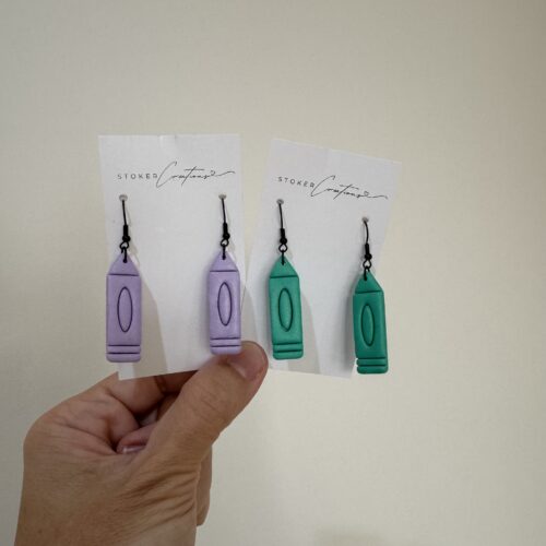 crayons purple and green Crayons