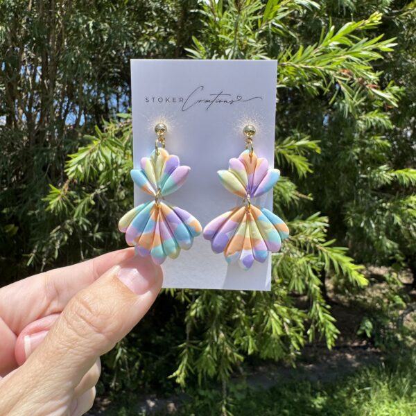 Easter Pastels Flower Clams