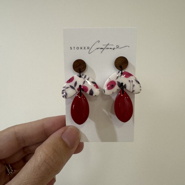 Poppies falling leaves