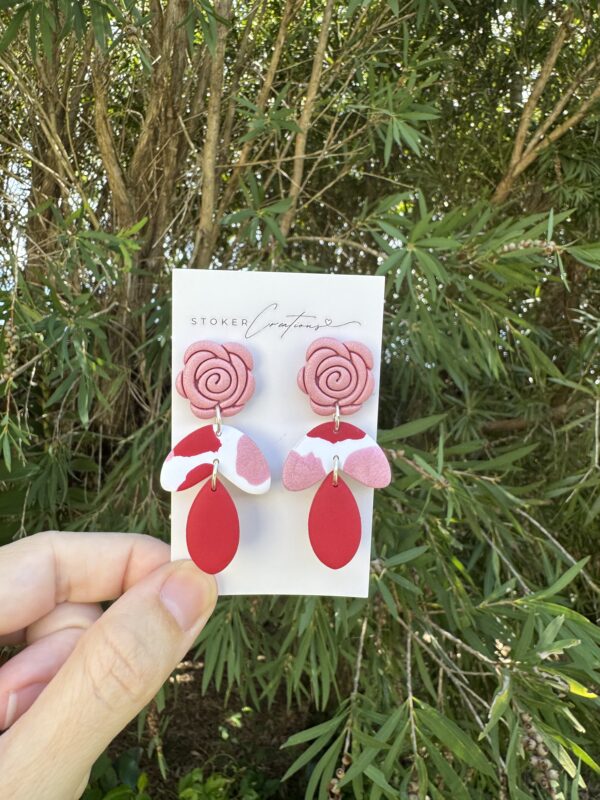 Valentines Collection Pink Flower Falling Leaves